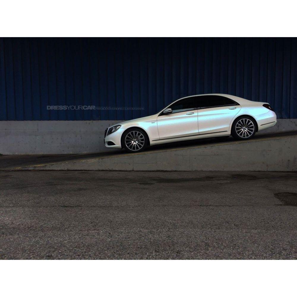 KPMF K75400 SERIES MATTE WHITE/BLUE PEARLESCENT VINYL WRAP | K75584
