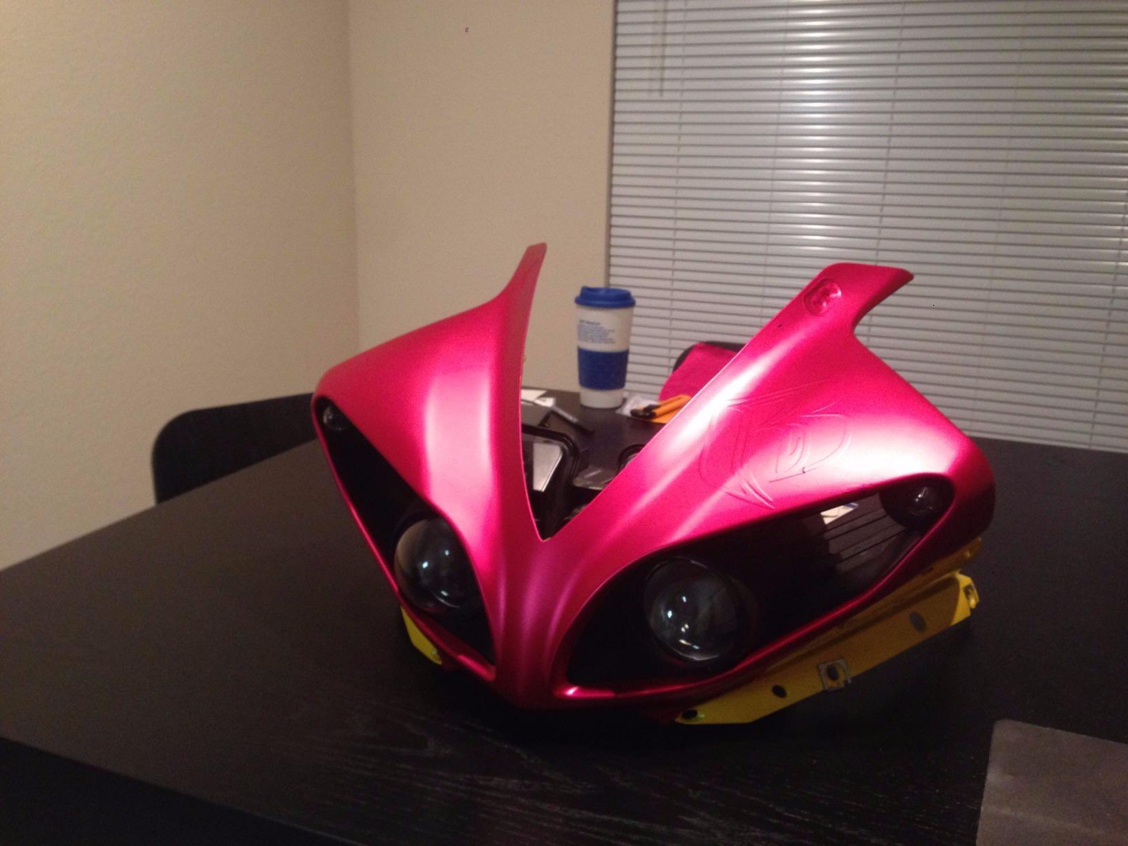 VVIVID VINYL XPO SATIN CHROME MAGENTA