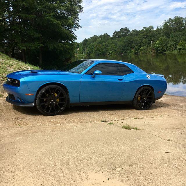 VVIVID VINYL XPO LIQUID METAL AQUA BLUE