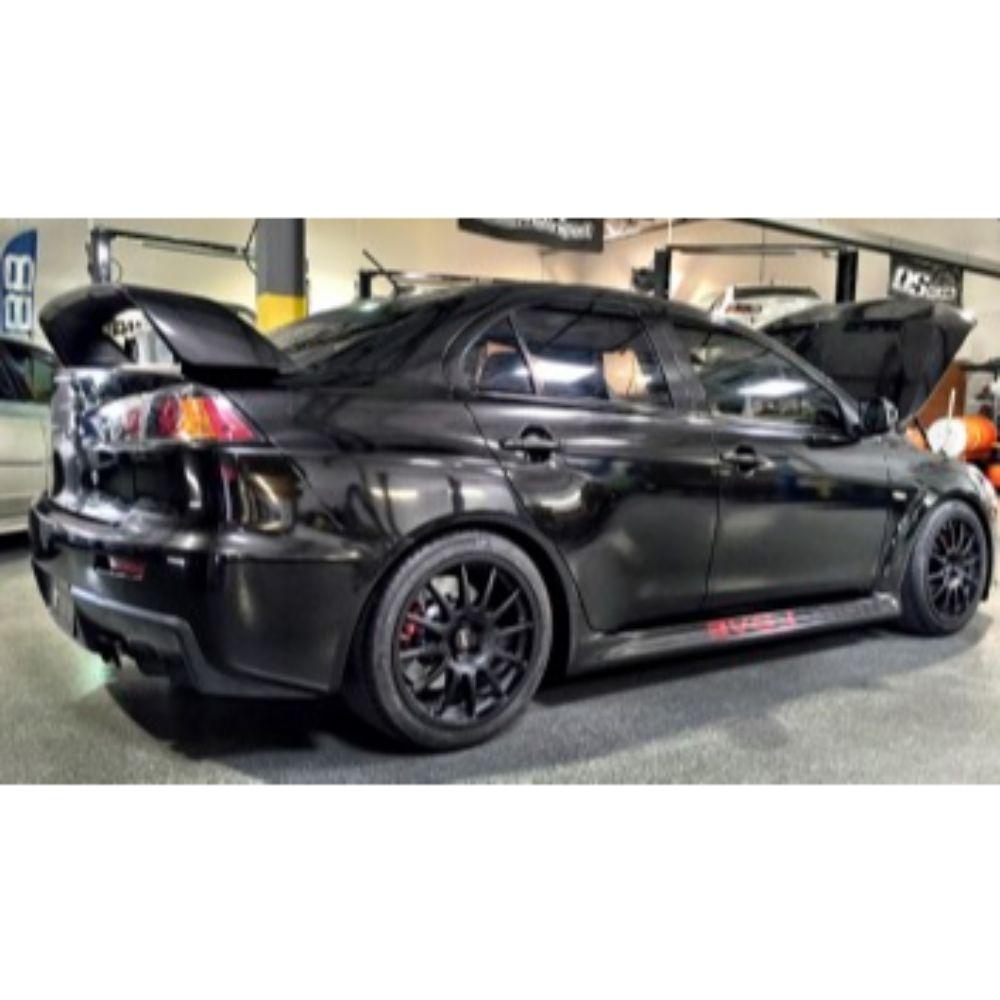 AVERY DENNISON SW900 SUPREME GLOSS BLACK METALLIC VINYL WRAP | SW900-192-M