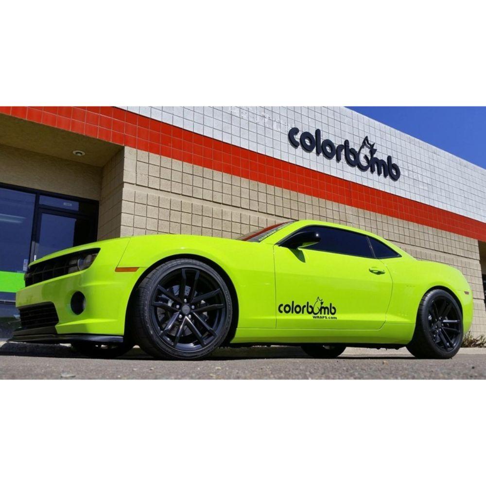 AVERY DENNISON SW900 SUPREME GLOSS LIME GREEN VINYL WRAP | SW900-731-O