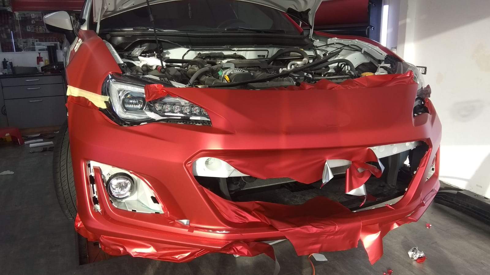 VVIVID VINYL XPO SATIN CHROME RED