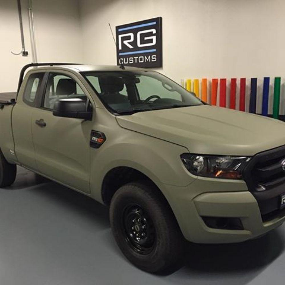 AVERY DENNISON SW900 SUPREME MATTE KHAKI VINYL WRAP | SW900-711-O