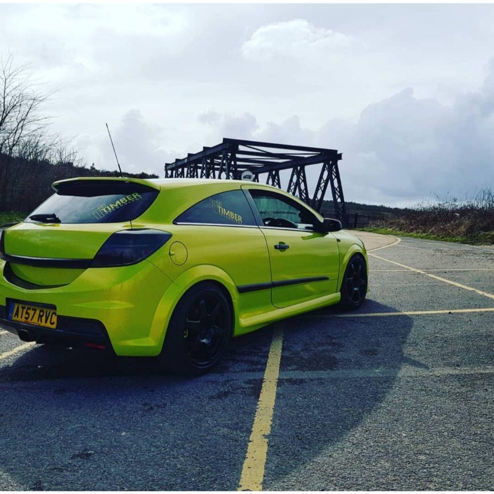 KPMF K75400 SERIES GLOSS SOLAR FLASH YELLOW VINYL WRAP | K75409