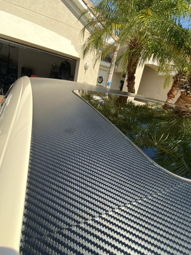 VVIVID VINYL XPO MATTE BLACK DRY CARBON