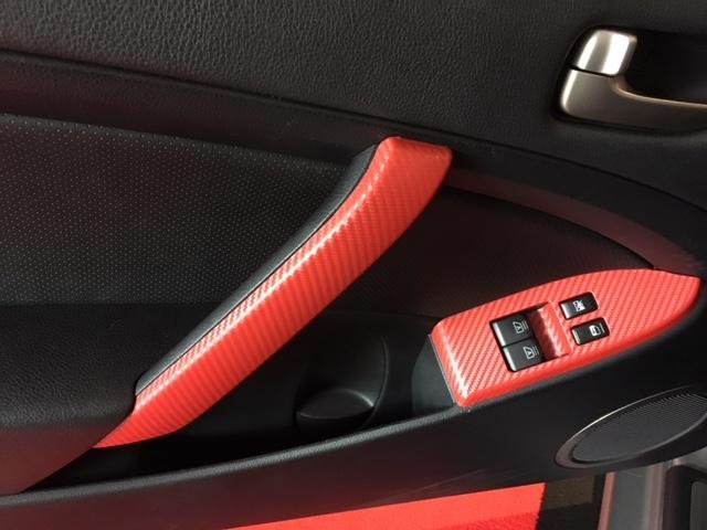 VVIVID VINYL XPO MATTE RED DRY CARBON ARCHITECTURAL FILM ( INTERIOR USE ONLY )