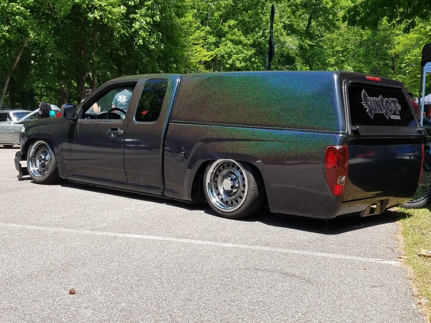 VVIVID VINYL XPO GLOSS RAINBOW METALLIC BLACK