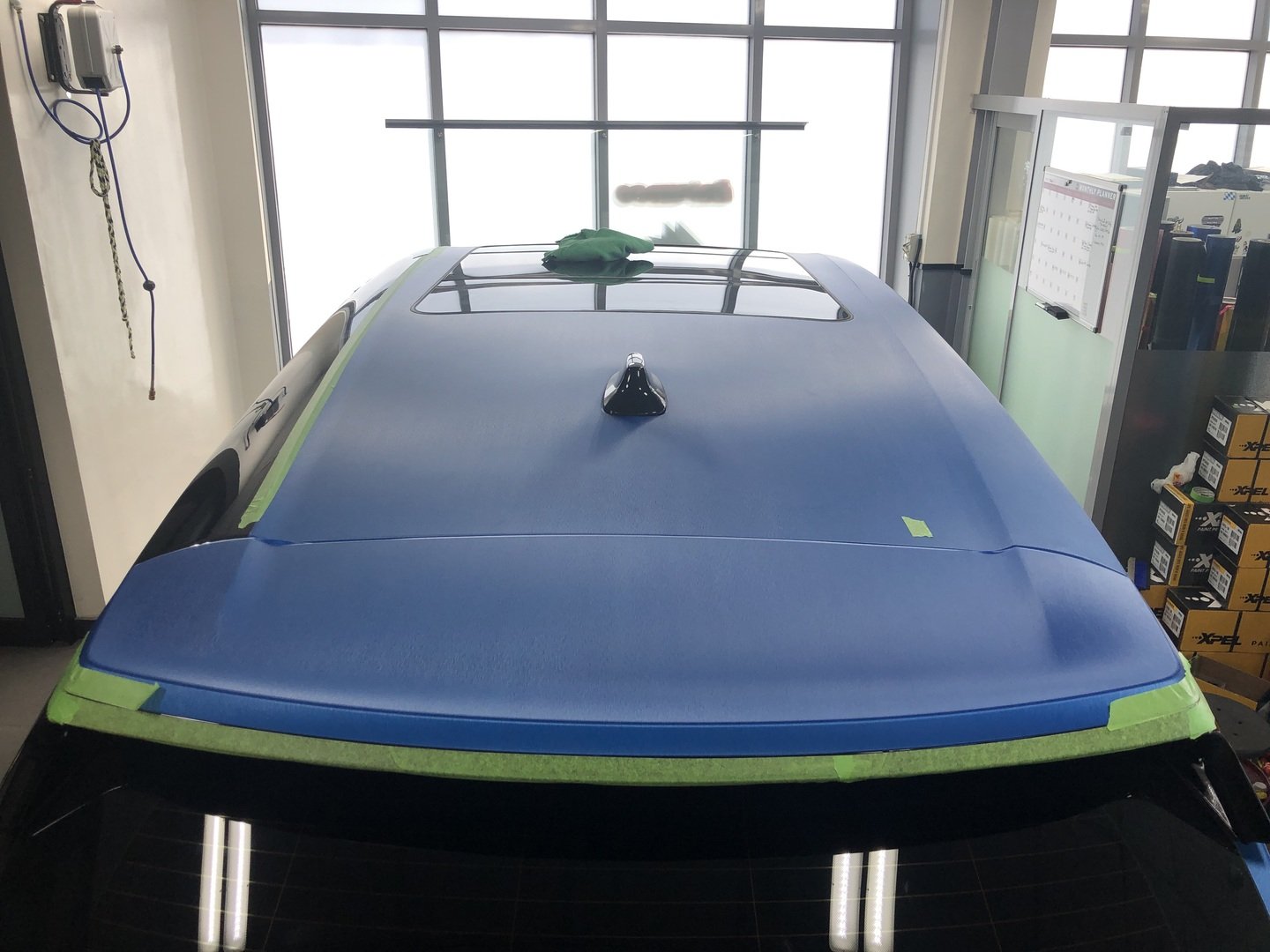 VVIVID VINYL XPO METALLIC BLUE BRUSHED STEEL