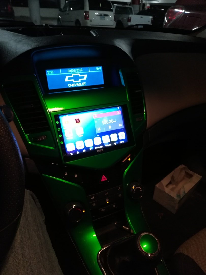 VVIVID VINYL XPO LIQUID METAL LIME GREEN